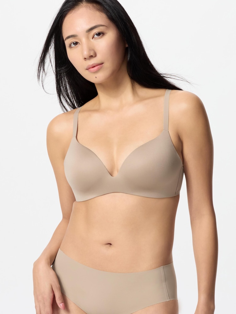 

Бюстгальтер 3d-фиксация Uniqlo, бежевый