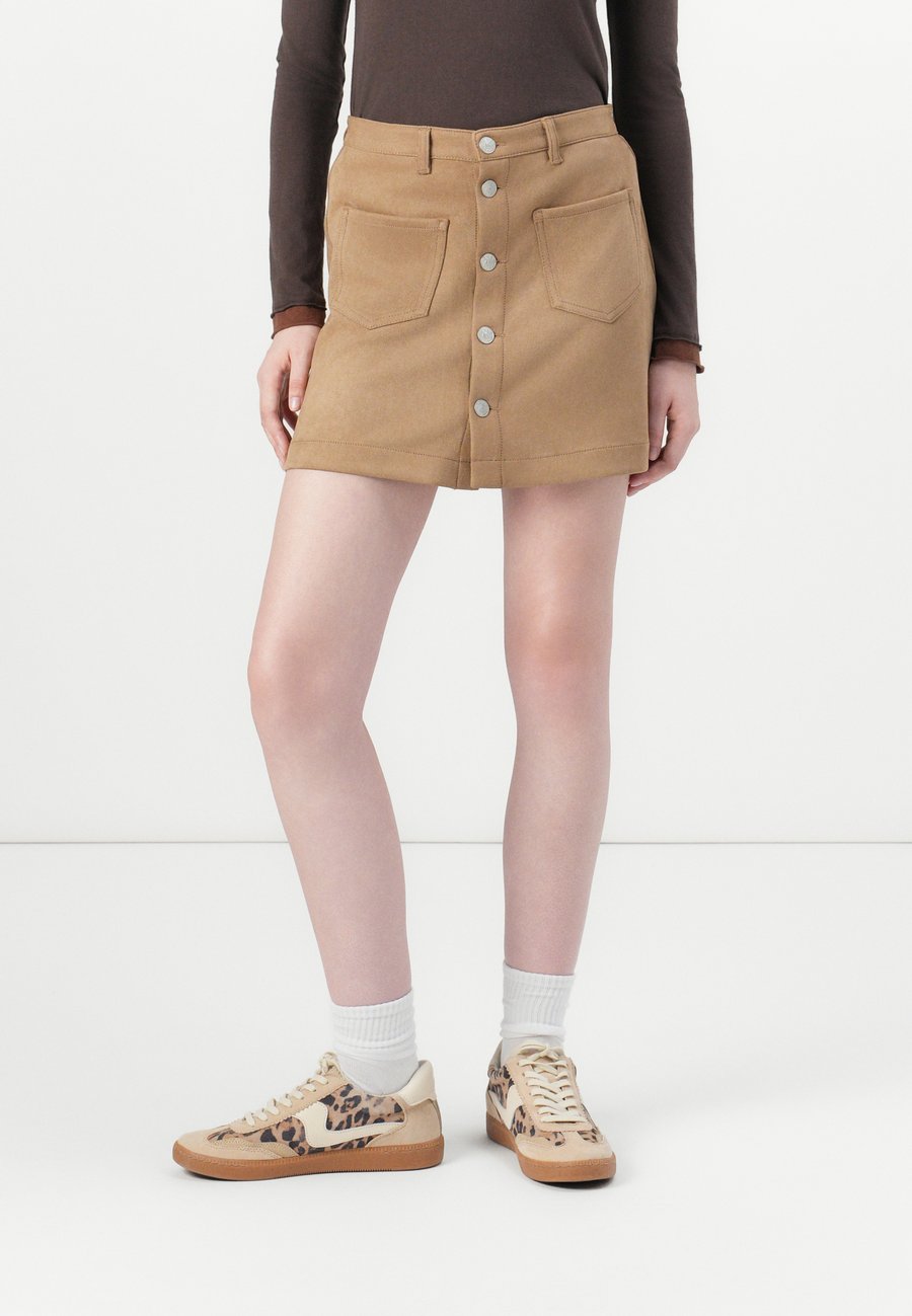 

Юбка ONLY ONLAMAZING-STINA PNT, Cocoa Créme/Light Brown