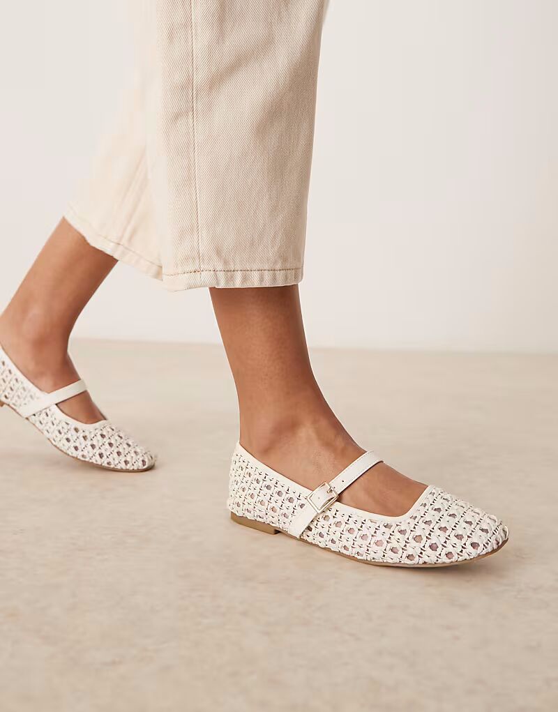 ASOS DESIGN Wide Fit Lottie балетки Мэри Джейн из ткани цвета слоновой кости — фото 4