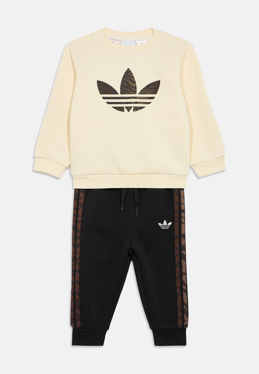 

Толстовка Adidas Originals LOOSE CREW SET UNISEX, Cream White/Night Brown/Off-White