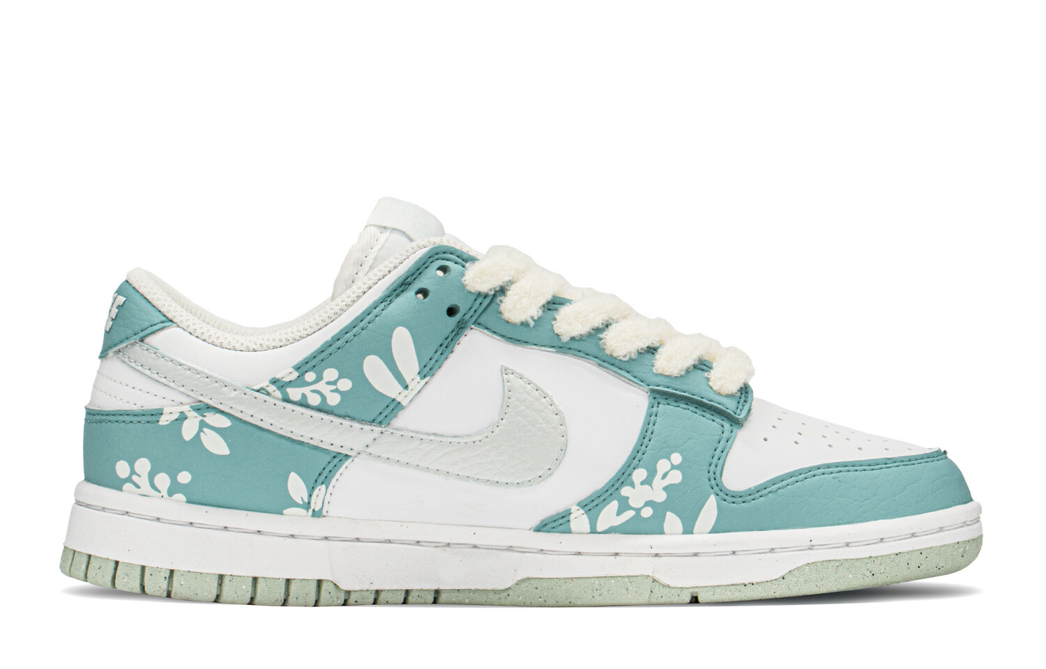 

Женские кроссовки для скейтбординга Nike Dunk