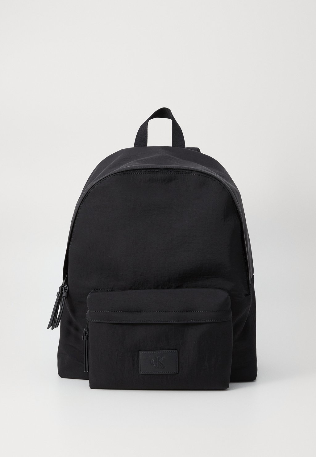 

Рюкзак JEANS BACKPACK UNISEX Calvin Klein Jeans, черный