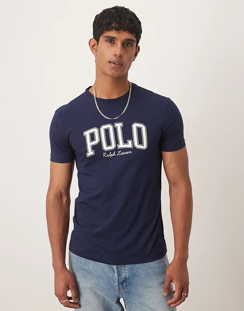 

Футболка с логотипом Polo Ralph Lauren College Script темно-синего цвета