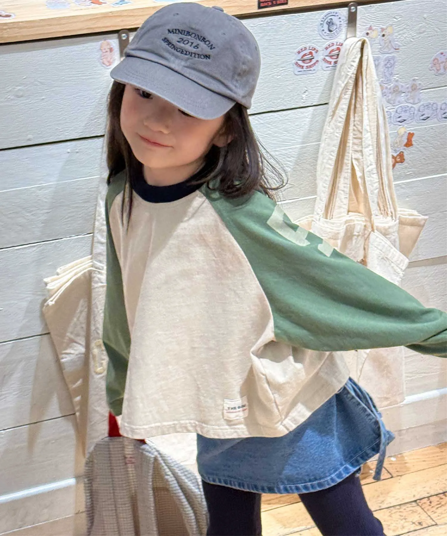 Двухцветная футболка-реглан с длинным рукавом Aimoha Kids, green — фото 4