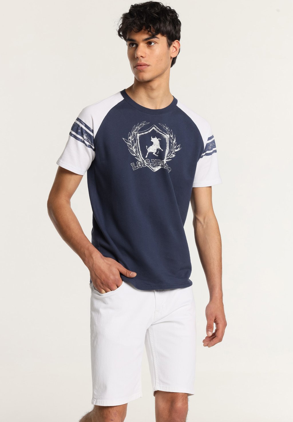 

Джинсовые шорты BERMUDA MITTLERE GRÖSSE IN INCHES LOIS Jeans, белый