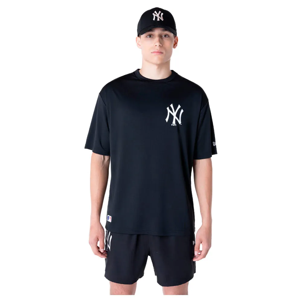 

Футболка с коротким рукавом New Era League Essentials New York Yankees, черный