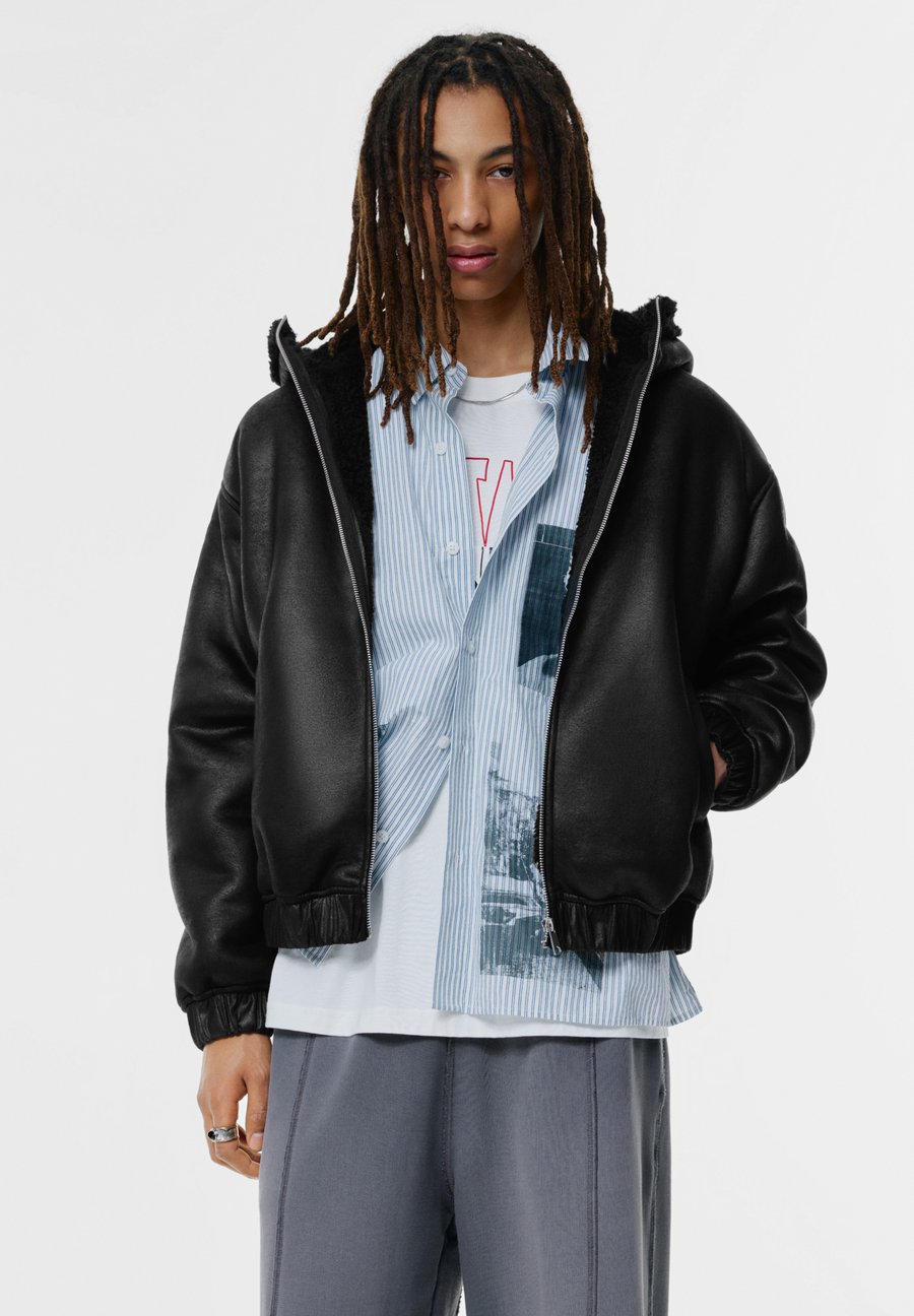 

Куртка PULL&BEAR Faux leather jacket, Black
