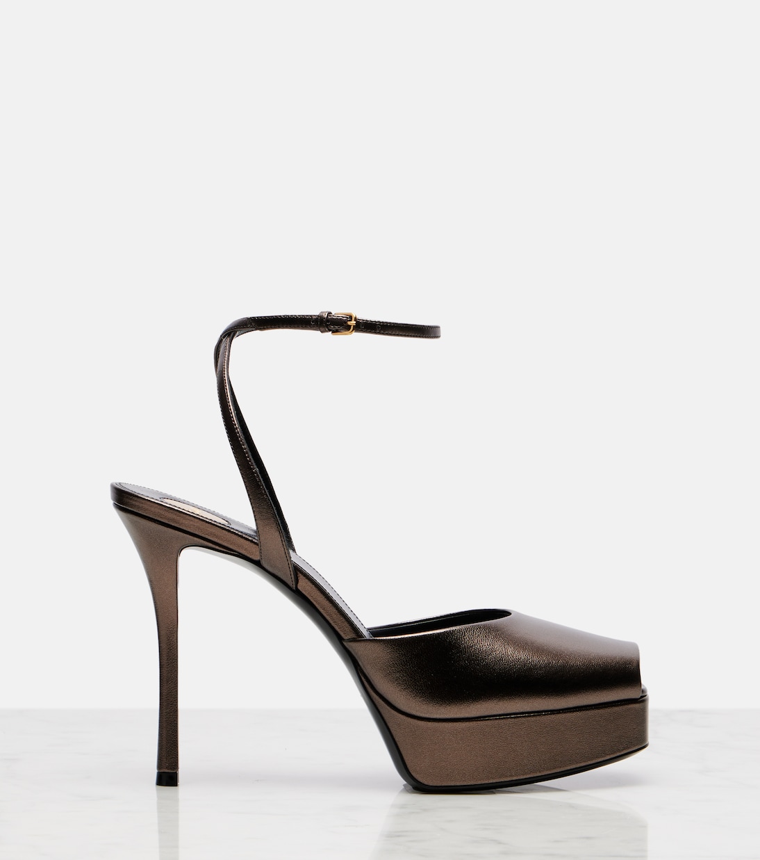 Скандальные кожаные платформенные сандалии La Scandale 110 Saint Laurent, Metal Brown — фото 4