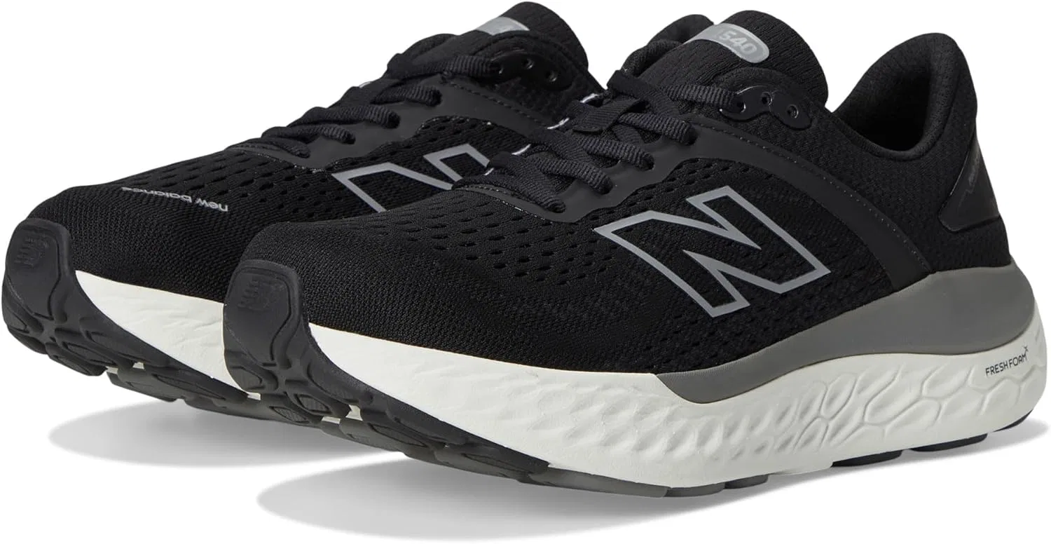 Мужские беговые кроссовки New Balance Fresh Foam X 1540 V4, Black White