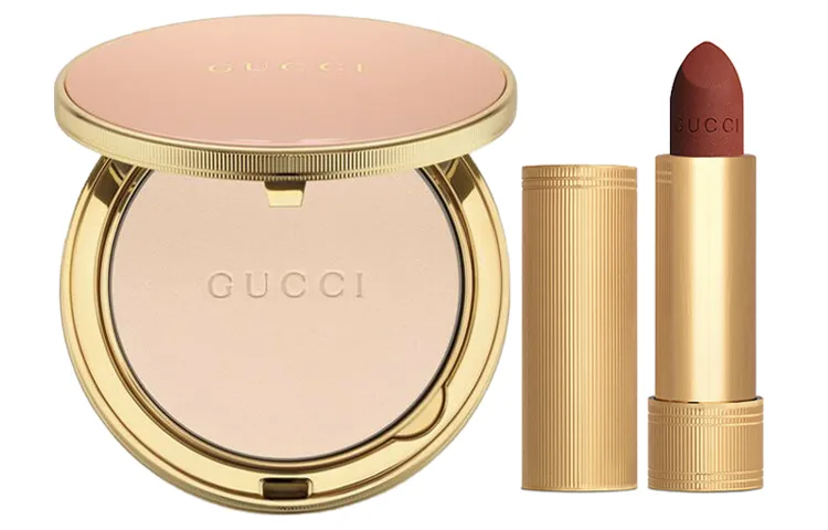 GUCCI Пудра для макияжа Pleuche Lipstick Rose Gold с эффектом контроля жирности и стойкости 10 г + 3,5 г, Powder #00+Golden Tube Lipstick #208 — фото 4
