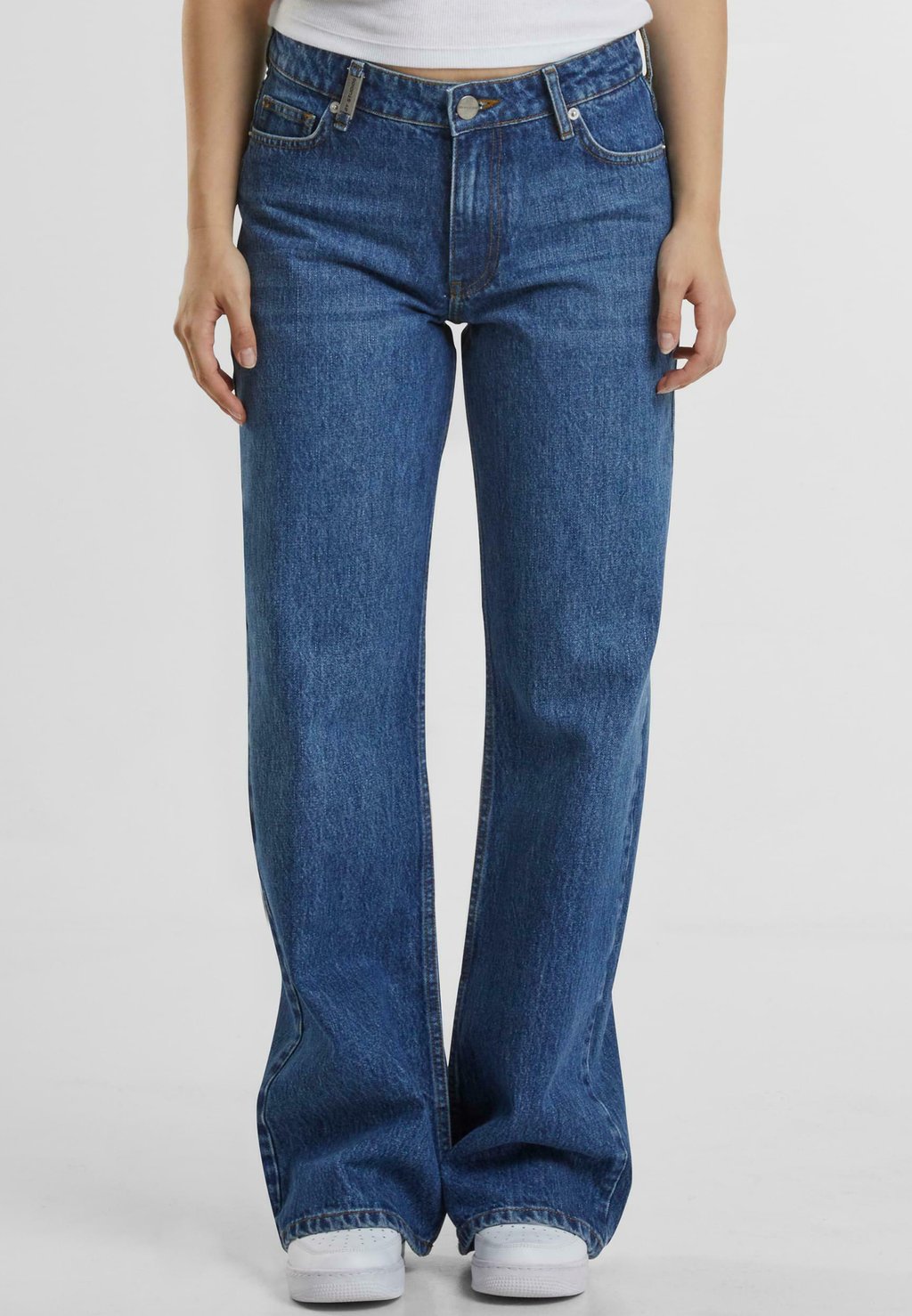 

Расклешенные джинсы 2Y STUDIOS, синий