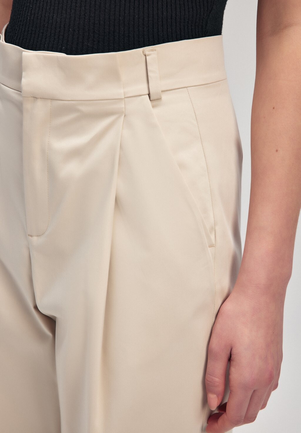

Чино adL, камень Pleated