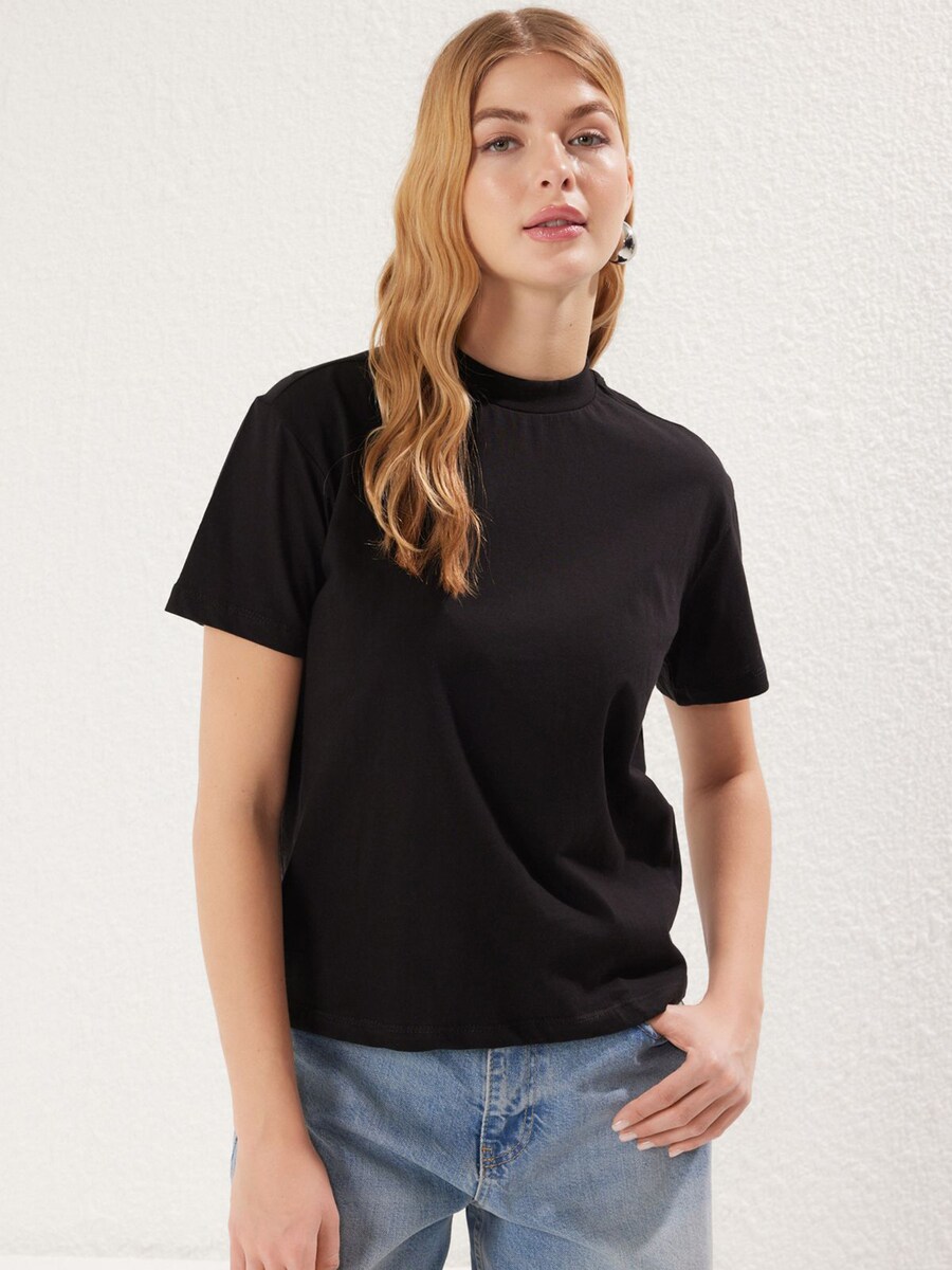 

Футболка Trendyol, Black