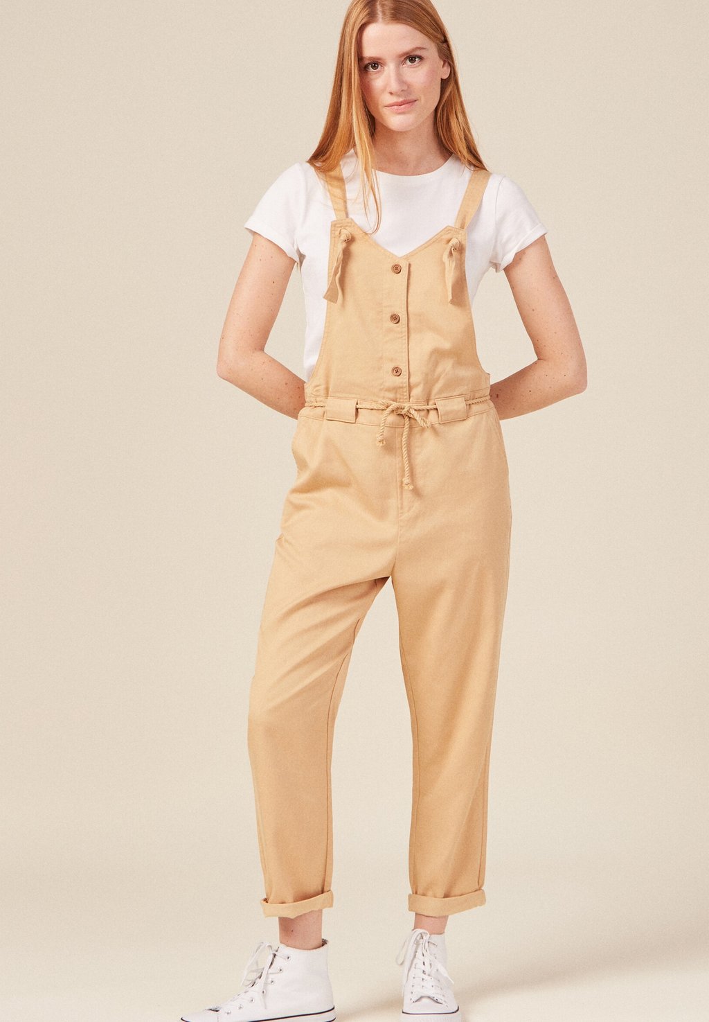 

Комбинезон FLIESSENDE MIT KNOPFLEISTE BONOBO Jeans, бежевый