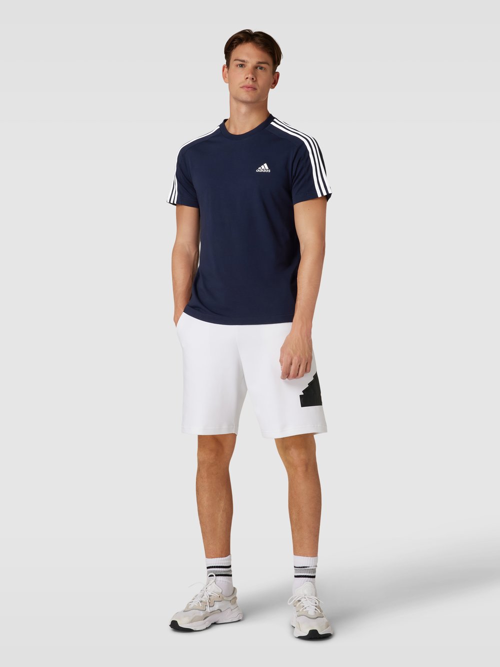 

Футболка с контрастными полосками ADIDAS SPORTSWEAR