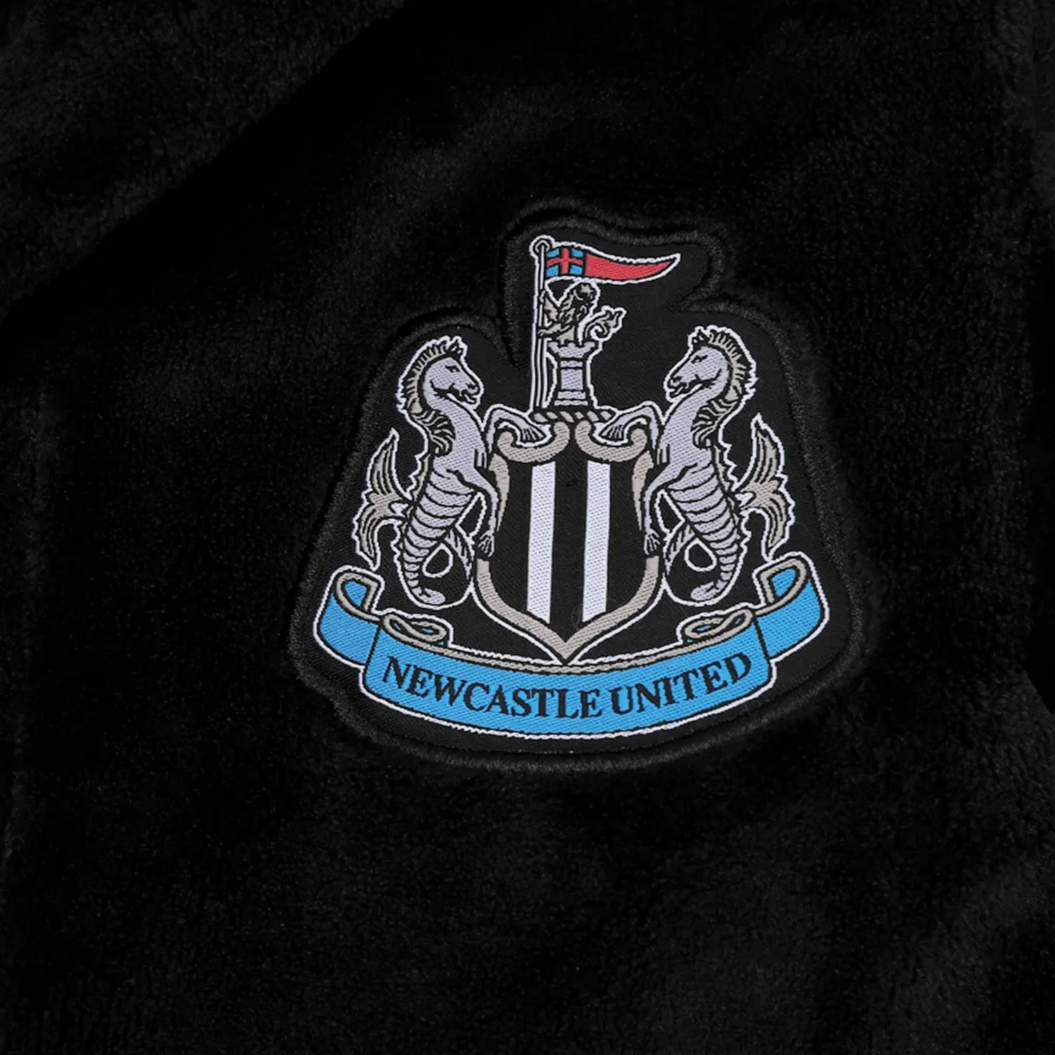 Детский халат с капюшоном Newcastle United Fc, черный — фото 2