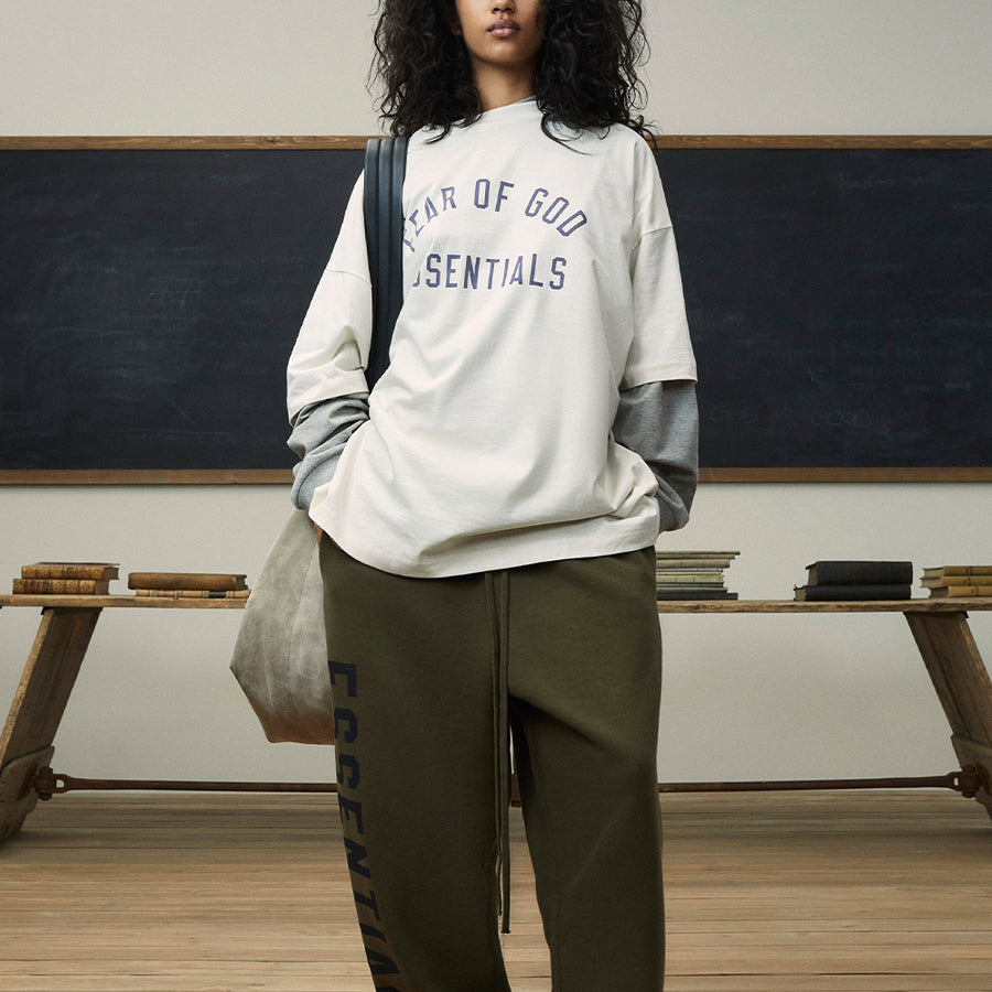 Футболка Fear of God Essentials Jersey Crewneck Tee 'Shell', серый — фото 3