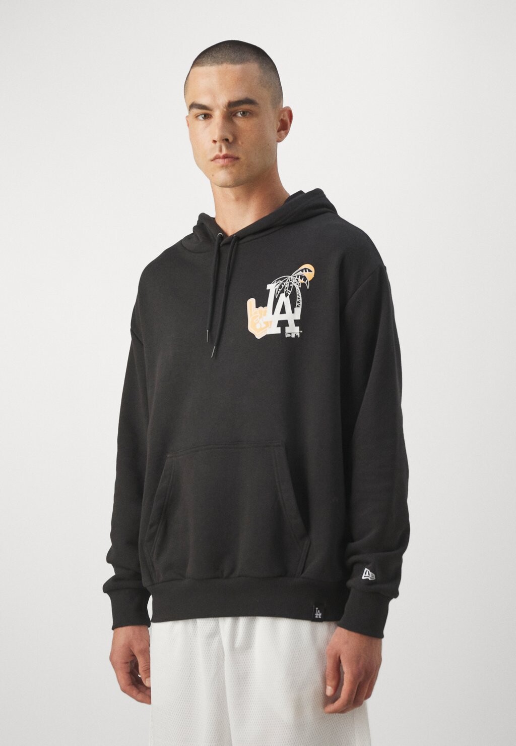 

Толстовка с символикой MLB LOS ANGELES DODGERS FOOD GRAPHIC OVERSIZE HOODIE New Era, черный