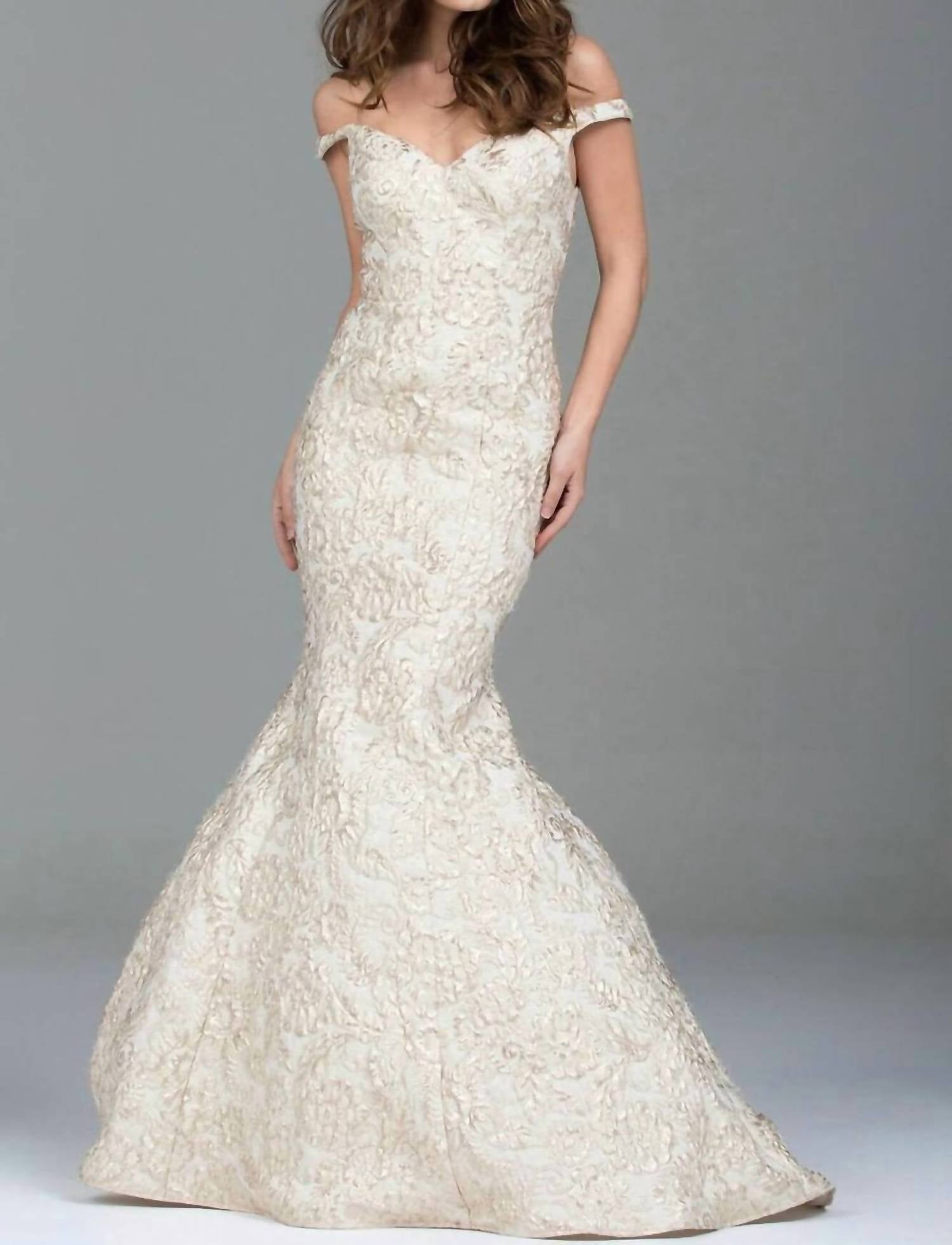 

Женское платье JOVANI, цвет crème and gold