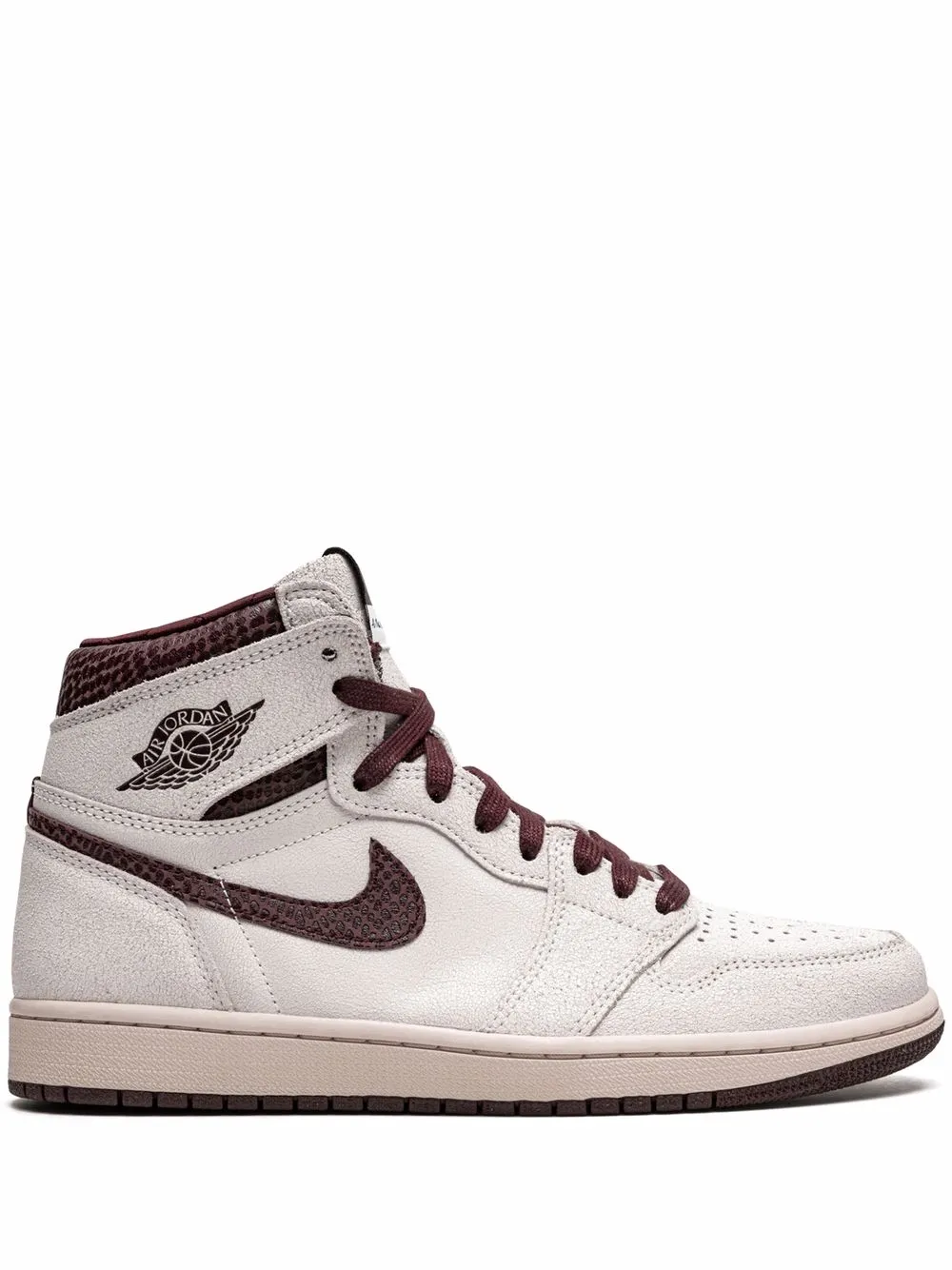 

Кроссовки Air 1 High OG из коллаборации с A Ma Maniére Jordan, белый