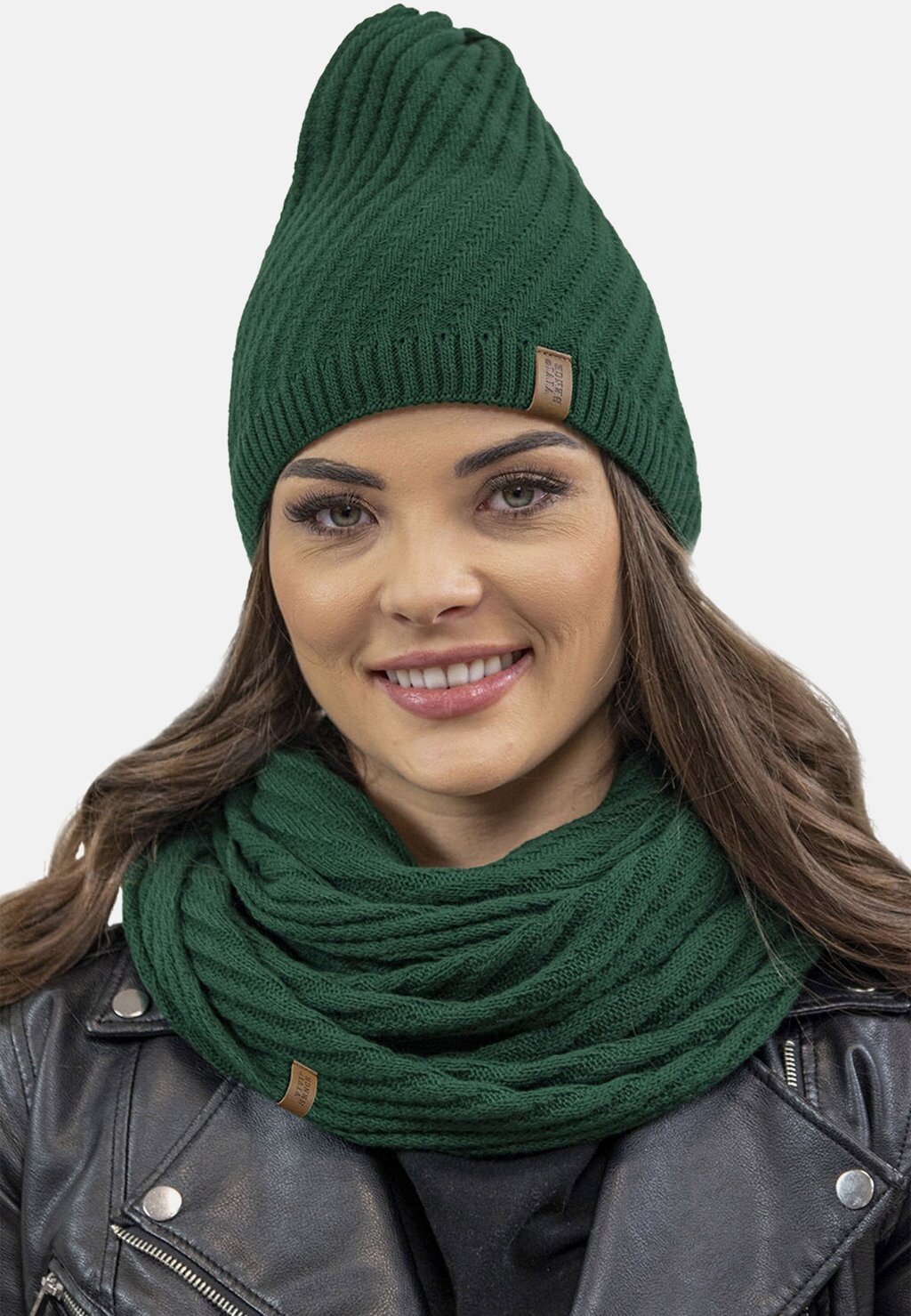 

Шапка 7017 BEANIE AND SCARF SET Vivisence, цвет green