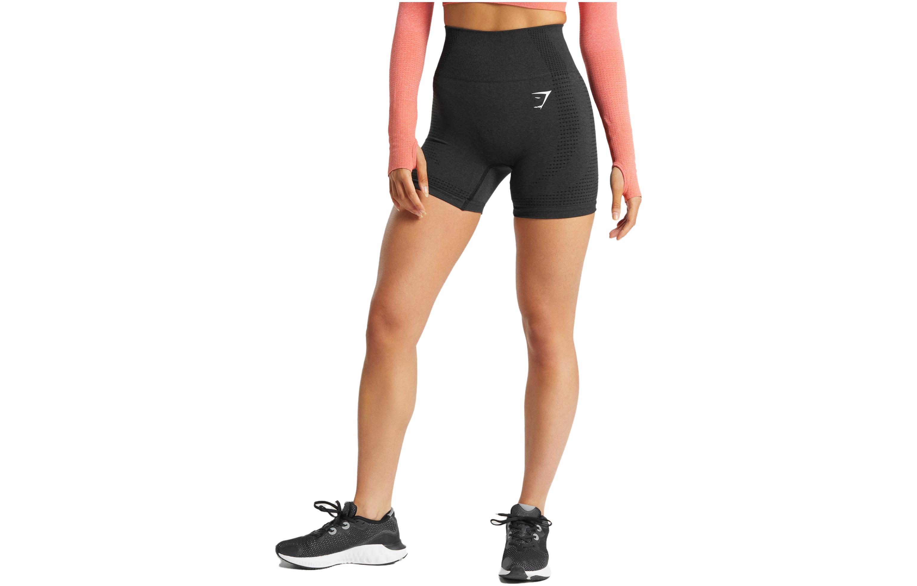 

Женские спортивные шорты черный марлстоун GYMSHARK