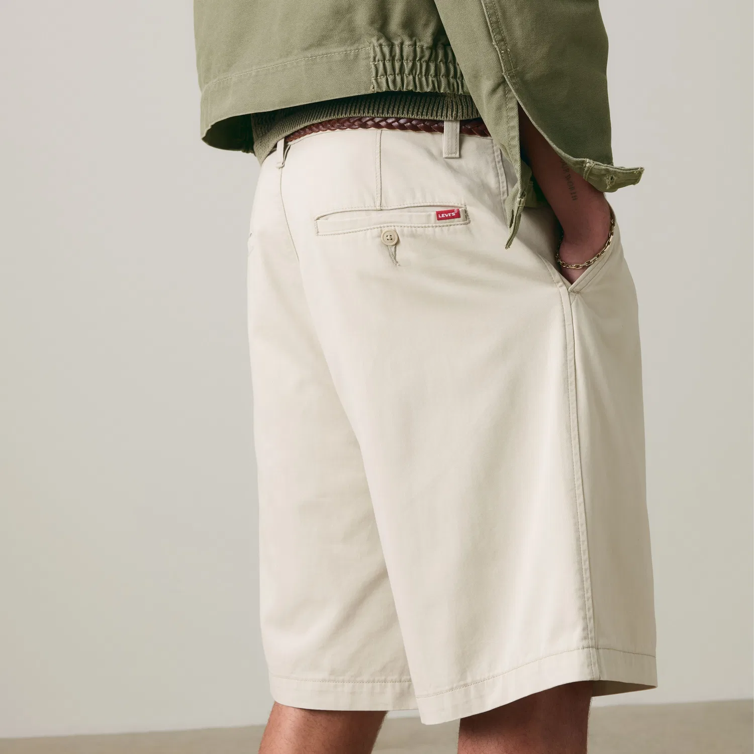 Свободные плиссированные мужские шорты 9 дюймов Levi's, White — фото 3