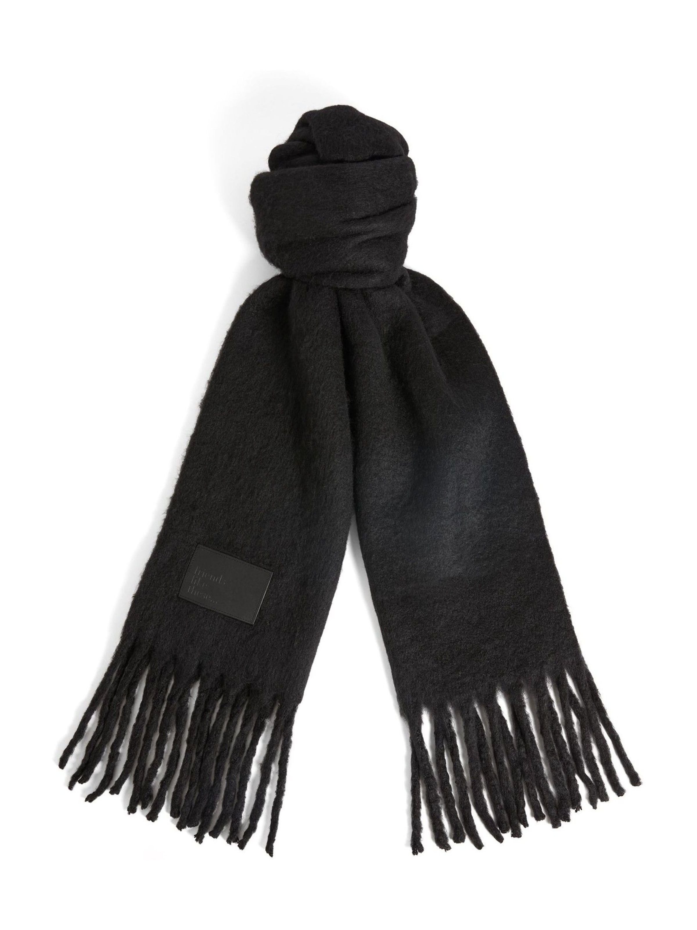 

Friends Like These Шарф в черном цвете