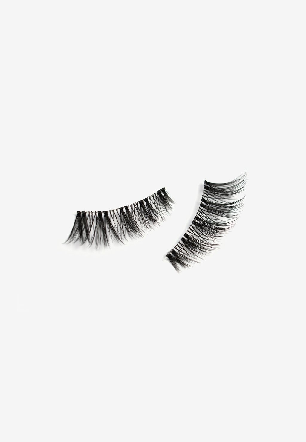 

ЛИЗА МАРИ ШИФФНЕР, генеральный директор SELFLOVE Melody Lashes, Накладные ресницы