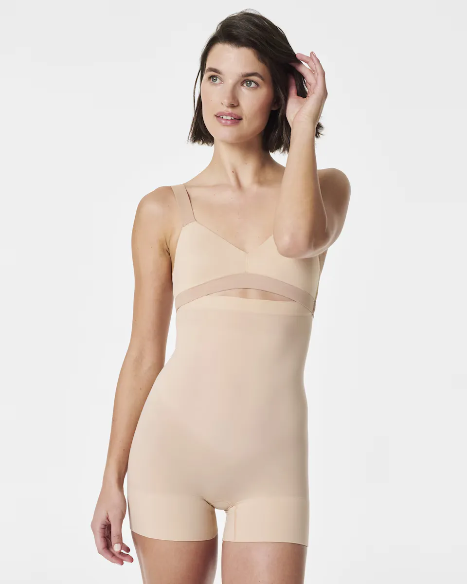 

Короткие брюки с завышенной талией Spanx, цвет Nude