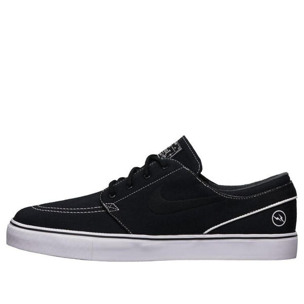 

Фрагмент кроссовок дизайн x stefan janoski Nike, черный