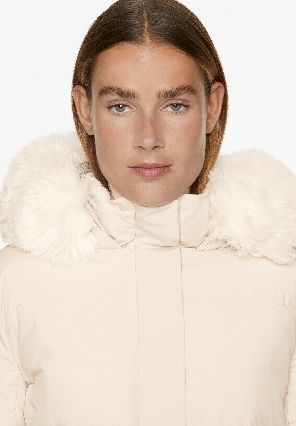 

Зимнее пальто WATER-REPELLENT PRIMALOFT PADDED MIDI OYSHO, бежевый