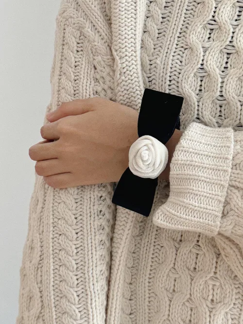 Резинка для волос Rose Velvet Ribbon Scrunchie, полиэстер, чёрный — фото 3