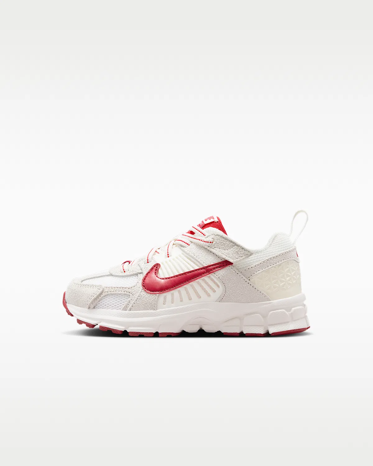 Детские кроссовки Nike Vomero 5 SE, Sail/Team Crimson/University Red