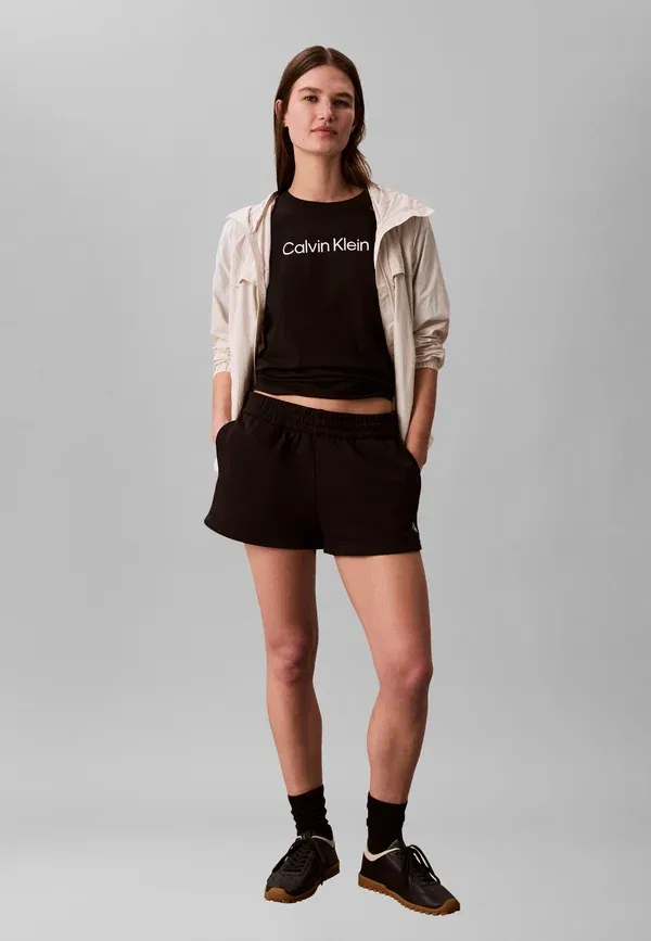 Футболка Calvin Klein Commuter regular tee basic, черный — фото 2