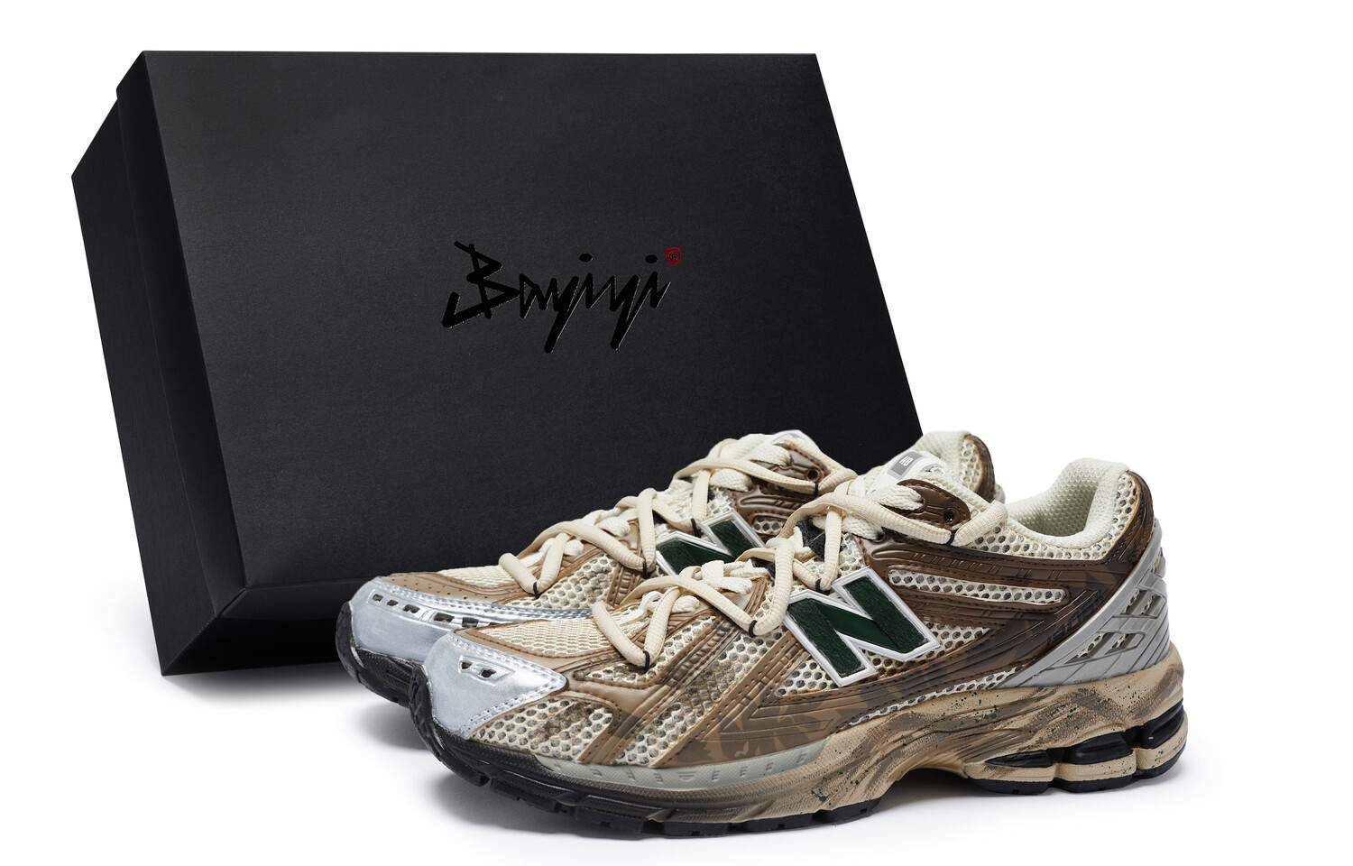 

Кроссовки NB 1906R унисекс с низким верхом бежево-серебристого цвета New Balance