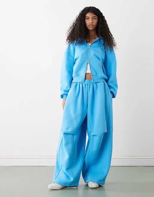 

Синяя толстовка с объемной молнией COLLUSION