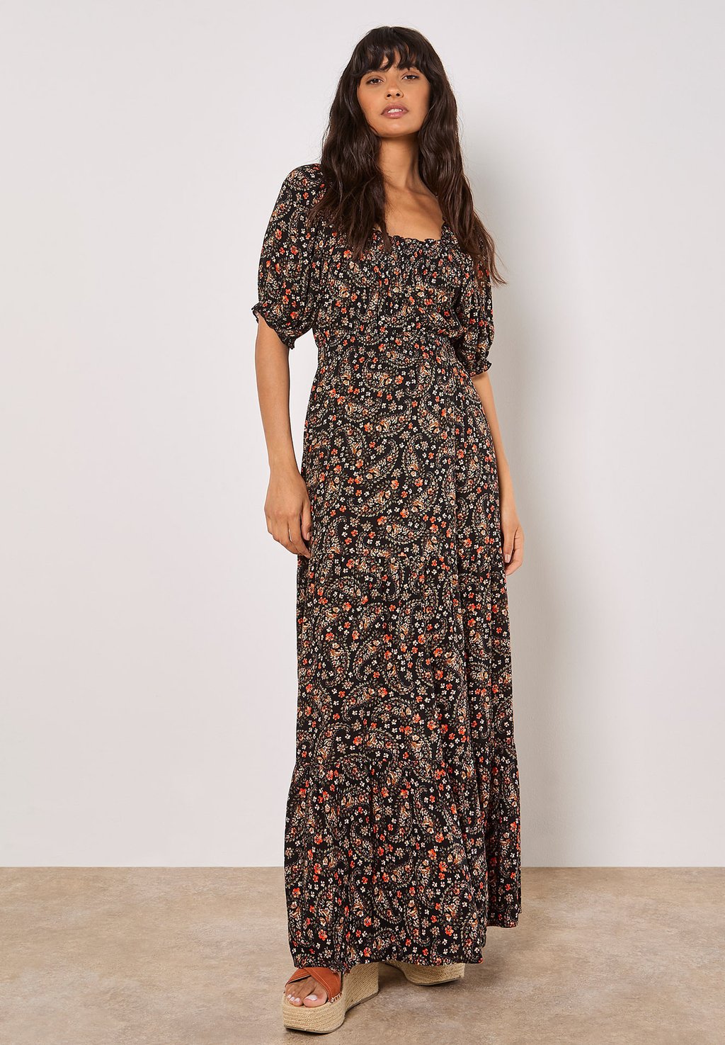 

Платье макси FLORAL PAISLEY MILKMAID Apricot, черный
