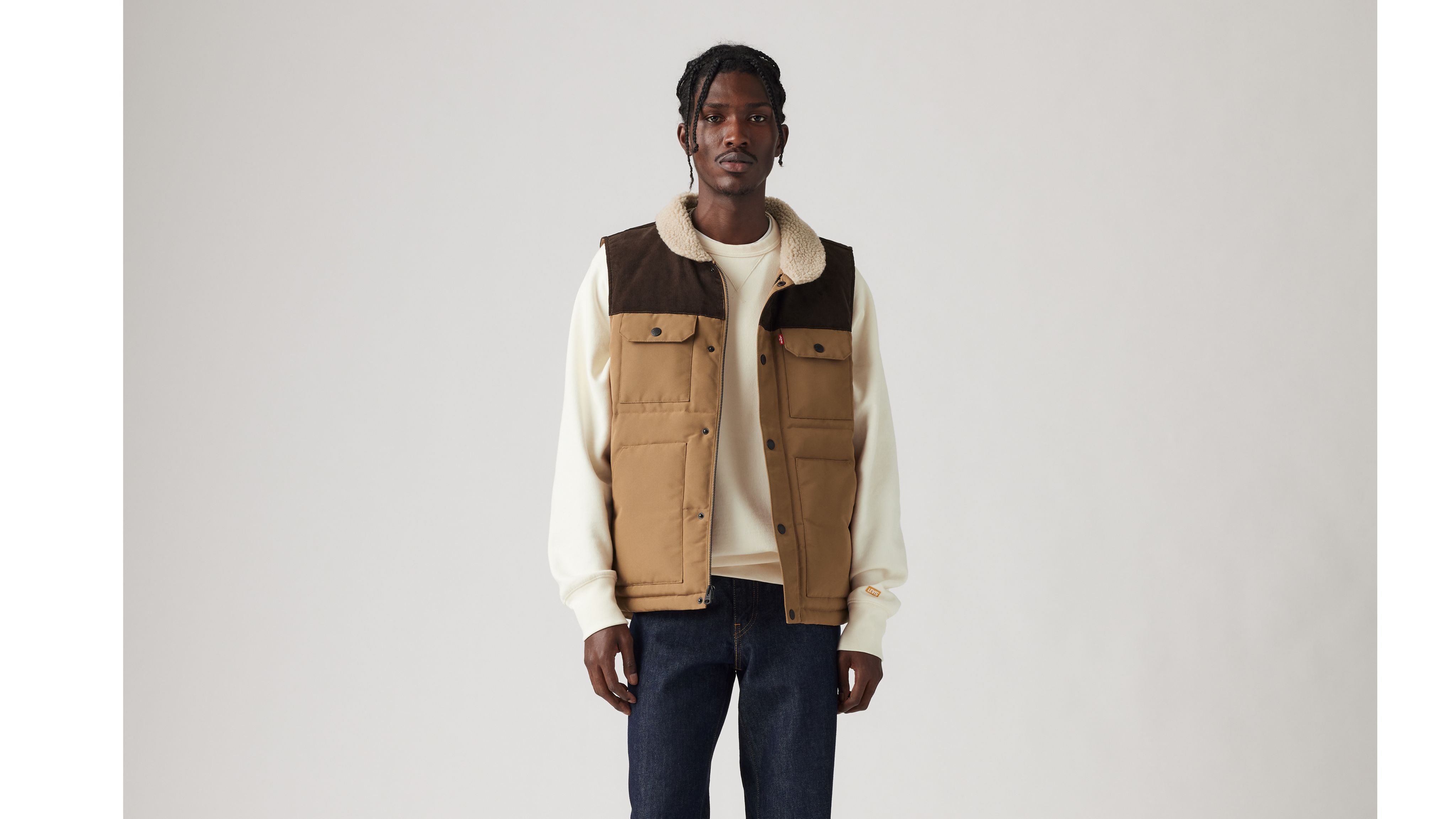

Жилет стеганый утилитарный Levi's, цвет Tan and Dark Brown