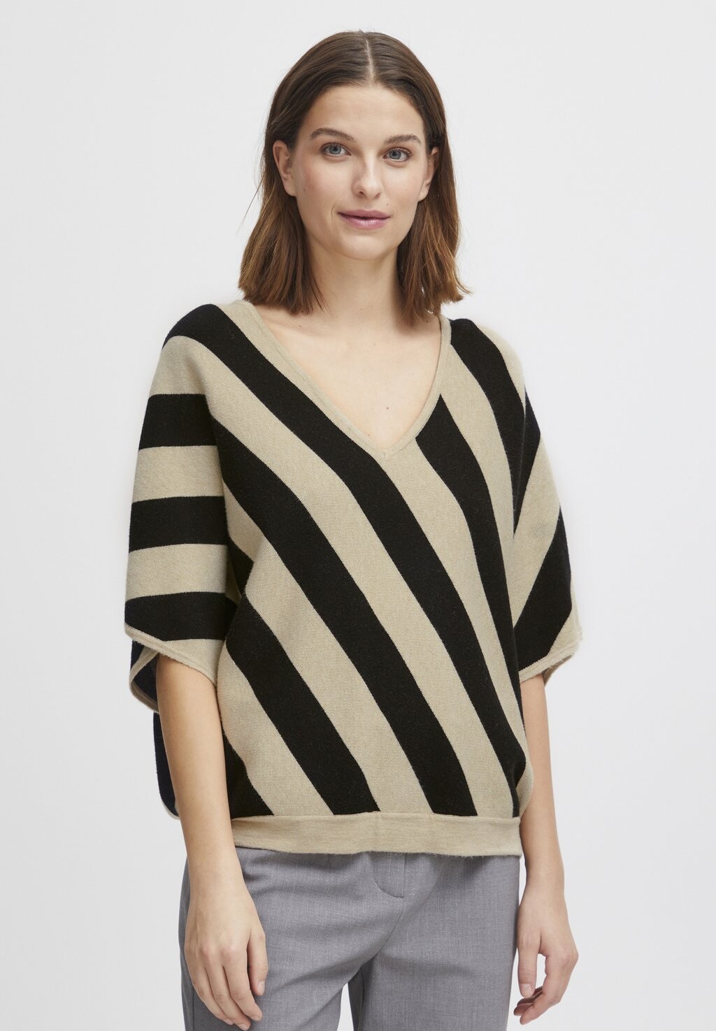 

Вязаный свитер MIRAN VNECK b.young, цвет black mix