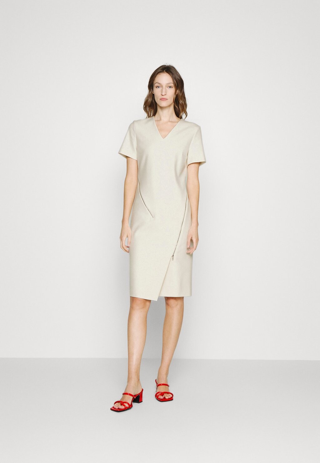 

Летнее платье V-Neck Dress With Zip Details BOSS, цвет open white