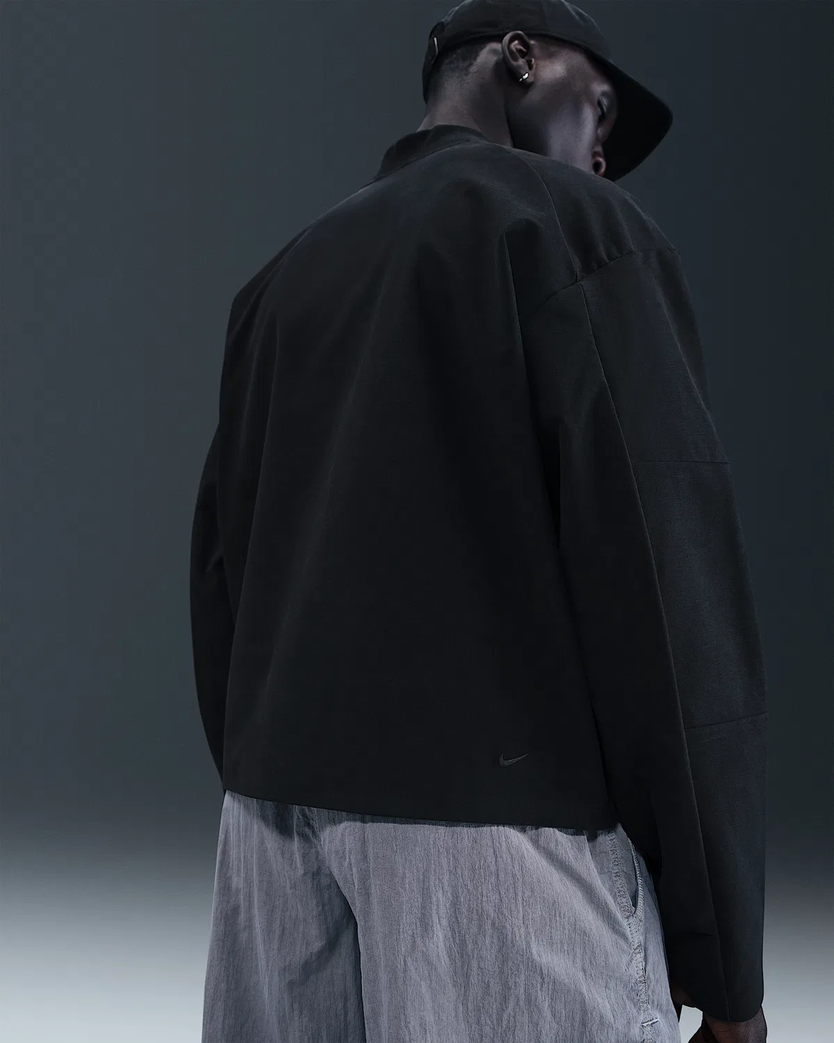 Мужская куртка-бомбер Nike Tech Dri-FIT Shori, Black/Black — фото 2