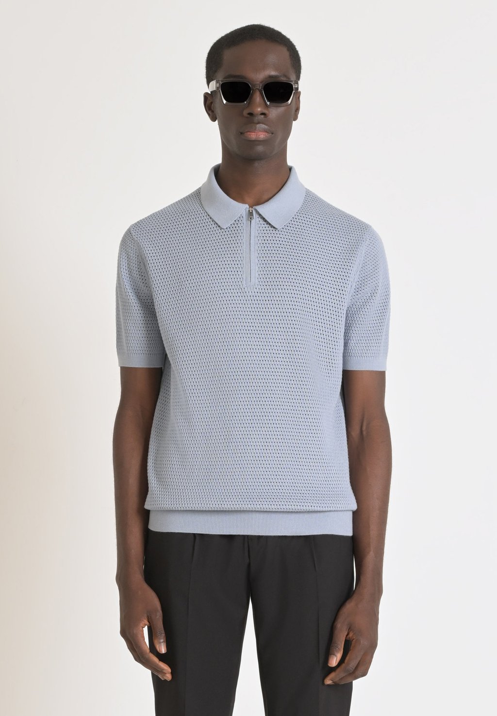 

Поло REGULAR FIT WITH LOGOED BADGE Antony Morato, светло-голубой