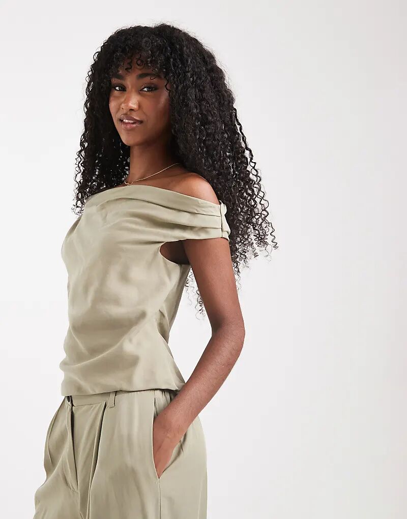 

Топ с открытыми плечами из лиоцелла ASOS DESIGN цвета хаки