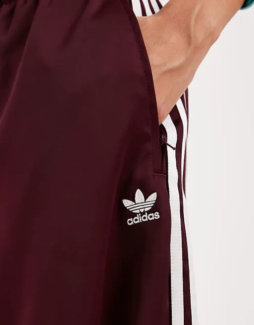 Широкие атласные спортивные брюки adidas Originals темно-бордового и кремового цвета — фото 4