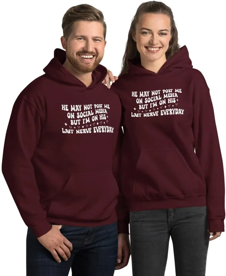Юмористический худи Unisex "Он может не постить меня в соцсетях, но я у него на последнем нерве каждый день" Generic, бордовый