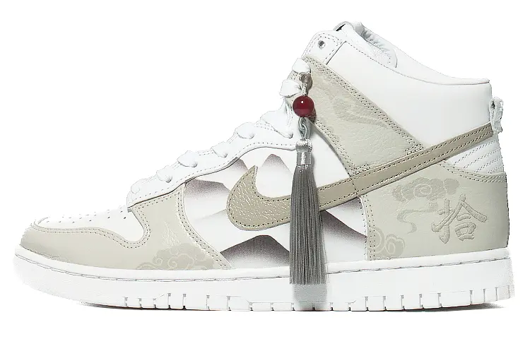 

Кроссовки Nike Dunk High Skate унисекс, молочный