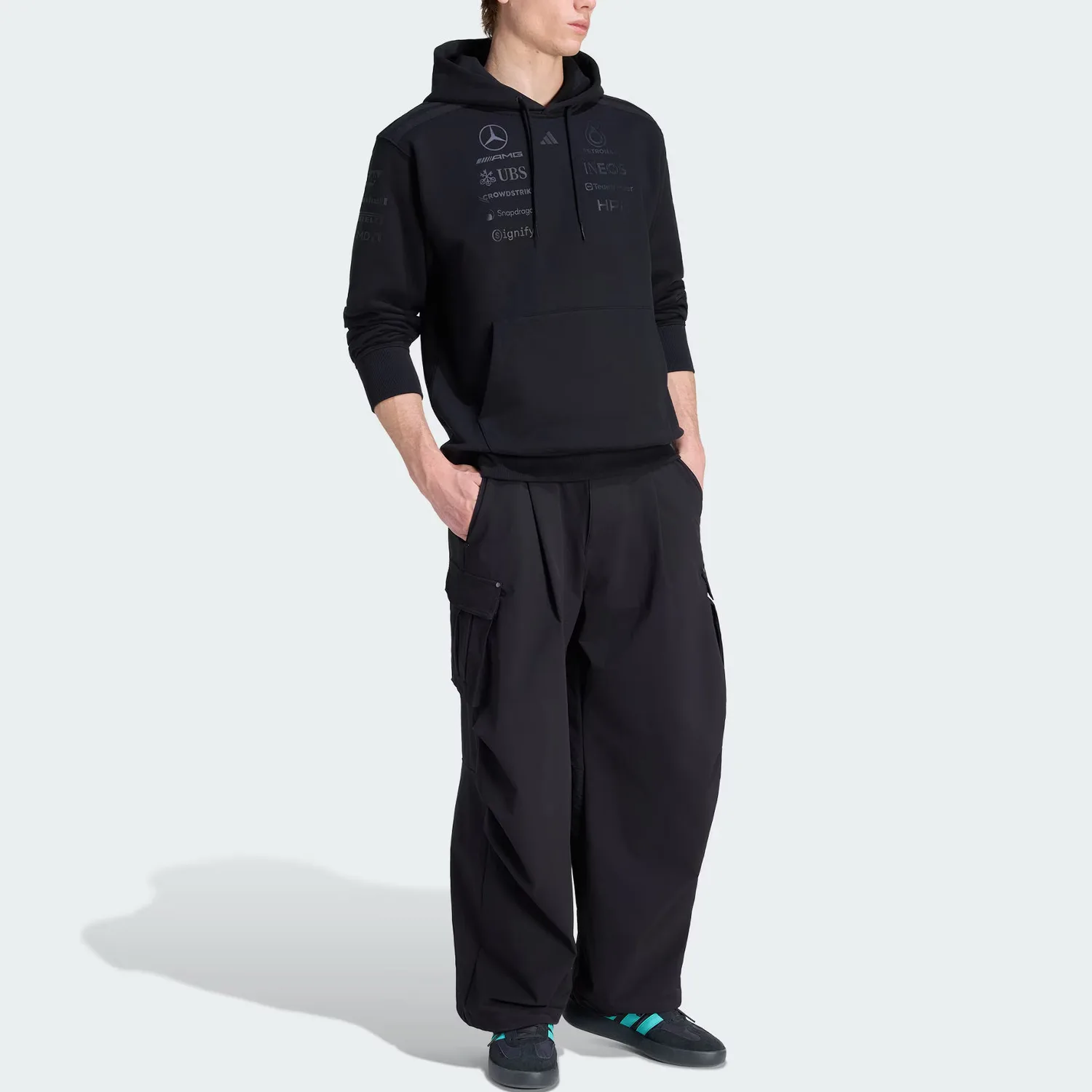 Спортивный свитшот MERCEDES AMG PETRONAS FORMULA 1 TEAM мужской Adidas, черный — фото 3