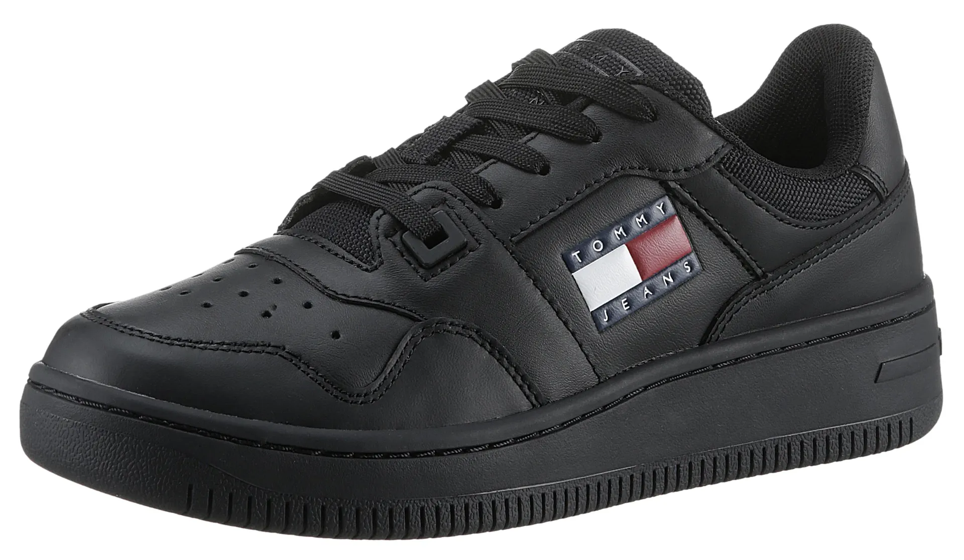 Кроссовки на платформе Tommy Jeans "TJW RETRO BASKET ESS", повседневная обувь, полуботинки, туфли на шнуровке с логотипом-флажком сбоку, черный