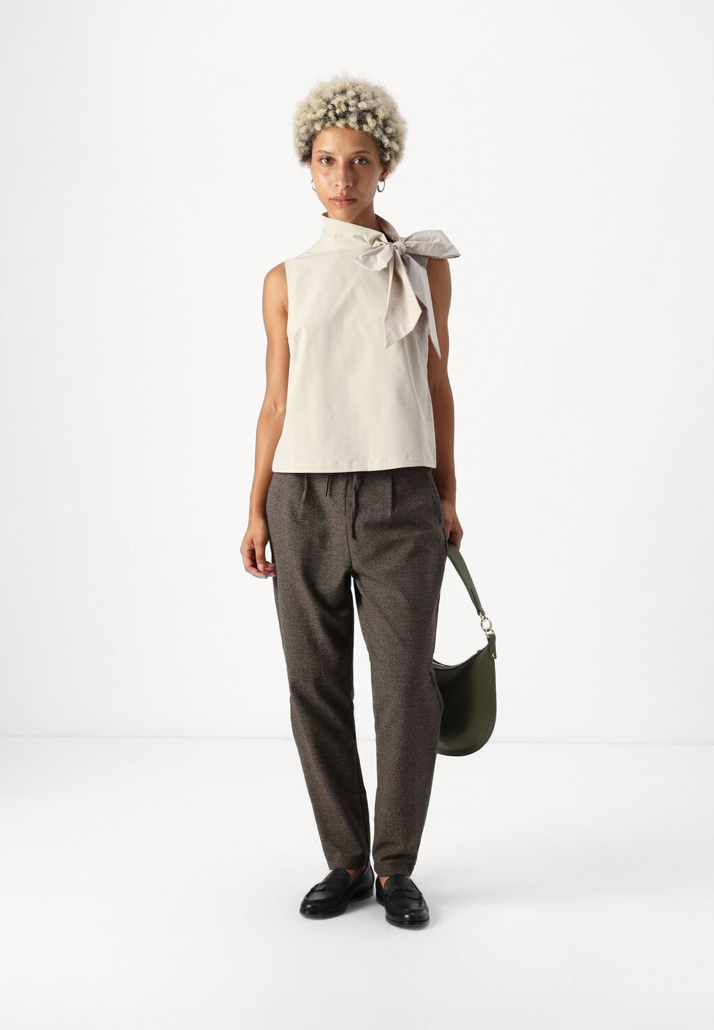 

Топ VMSOLONA Vero Moda Petite, бежевый